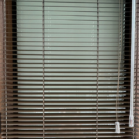 Otwarta żaluzja aluminiowa 16 mm